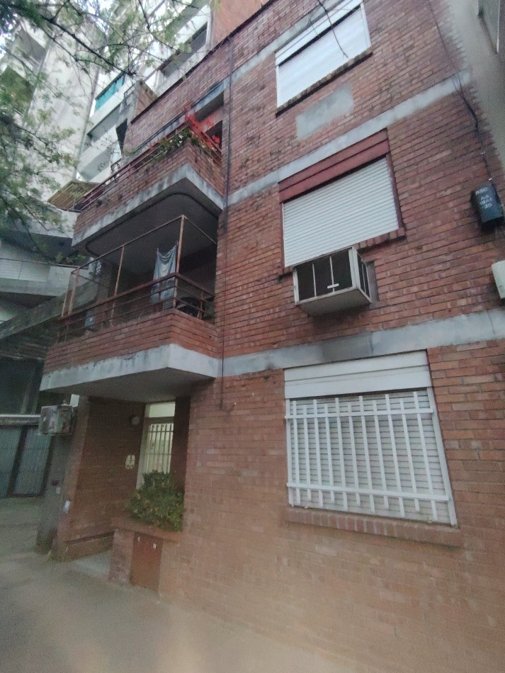 COLON 1420  PISO 02  DTO 02